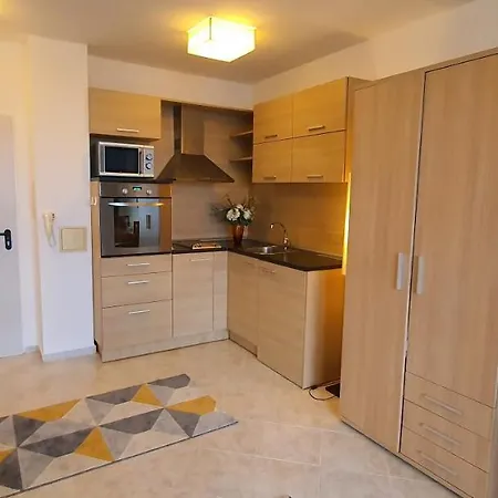 Sunset Kosharitsa Апартамент *